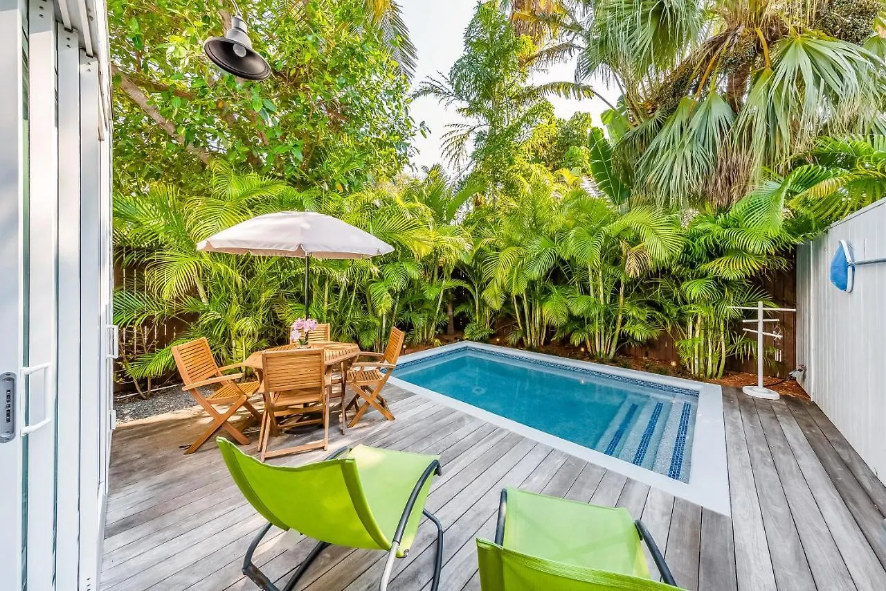 הוילה קי וסט Tropical Vibes בית נופש